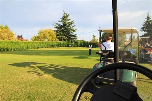 Vacancéole - Le Domaine Du Golf D'albret Appart hôtel Barbaste