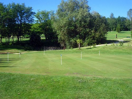 Appart hôtel Vacancéole - Le Domaine Du Golf D'albret